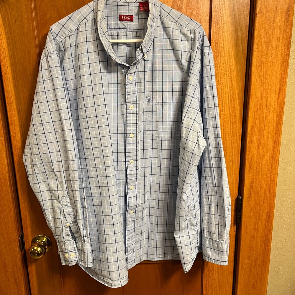 Izod Men's Light Blue Checkered Shirt
